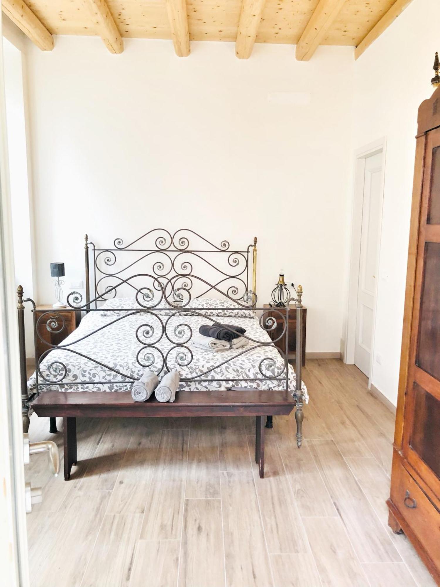 Casa Barteei Bed & Breakfast Monte Isola Eksteriør bilde