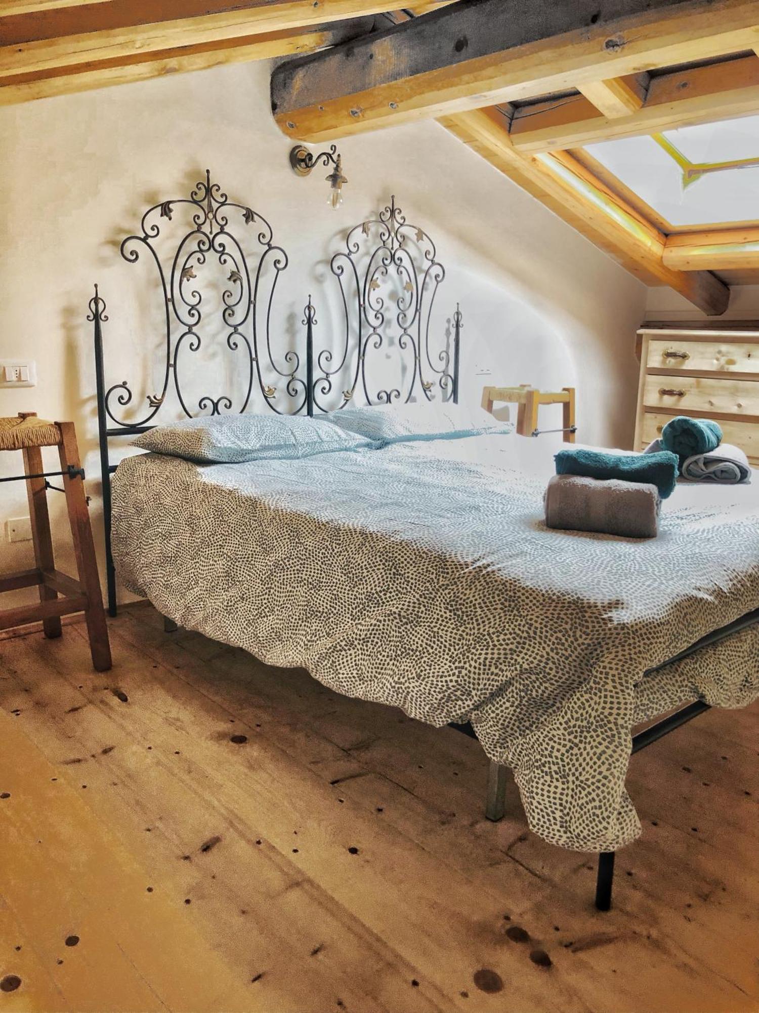 Casa Barteei Bed & Breakfast Monte Isola Eksteriør bilde